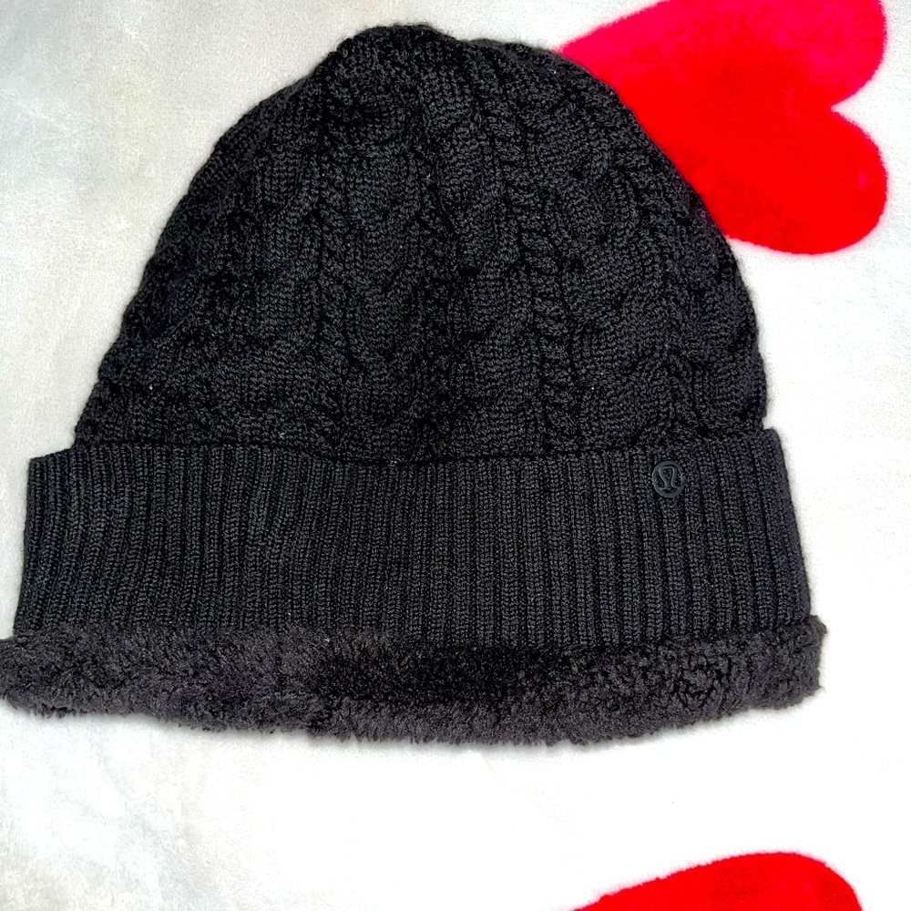 Lululemon beanie Sherpa